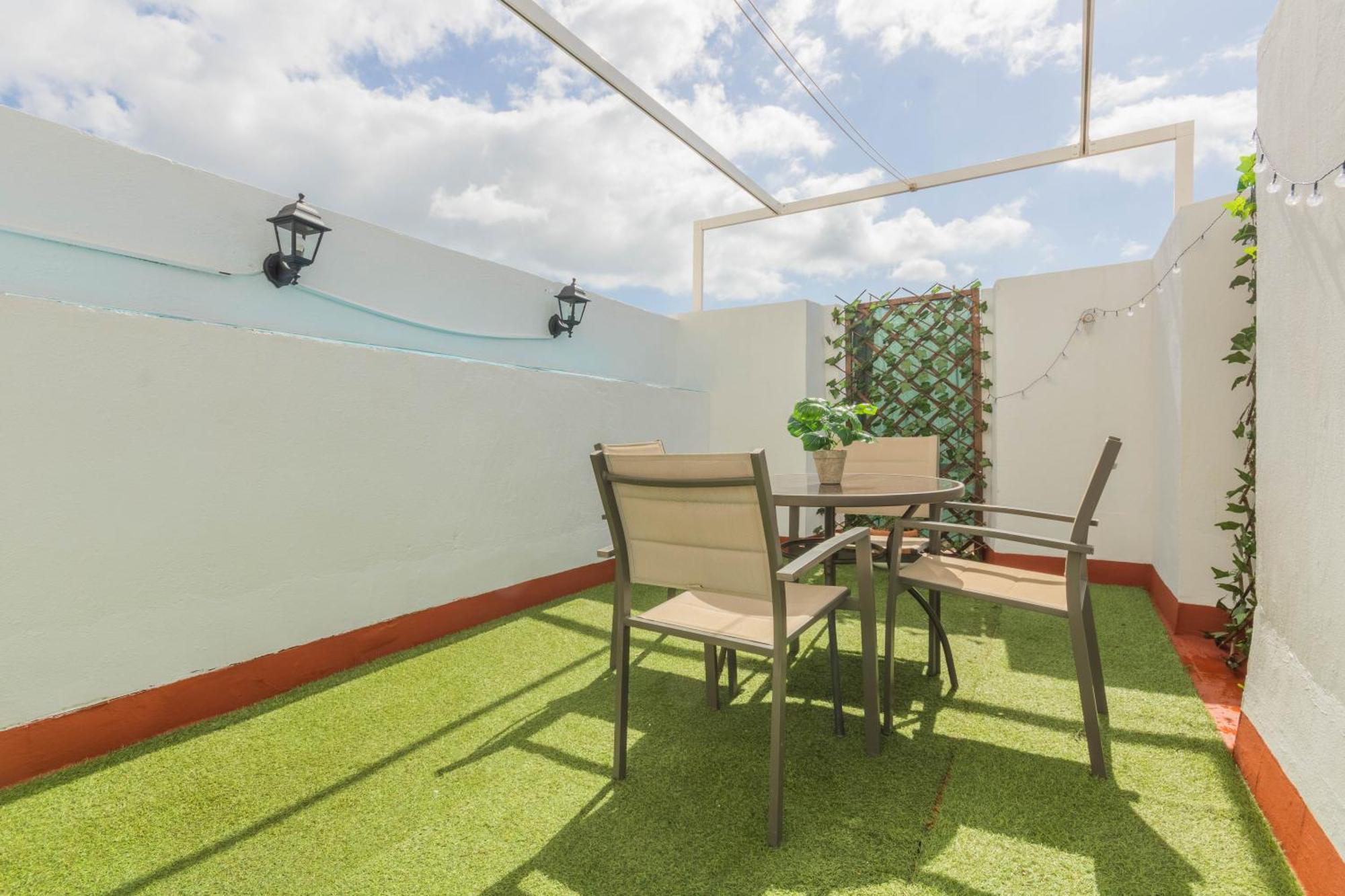 Patio Andalusi Centro Apartment